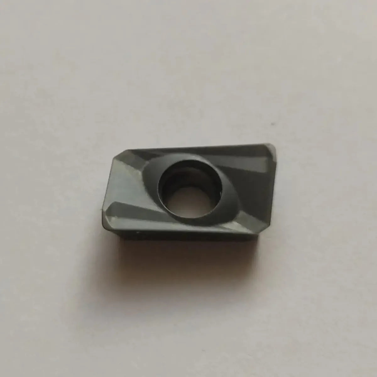 Insertos para torno APMT1135-H2 LF 6018 10u