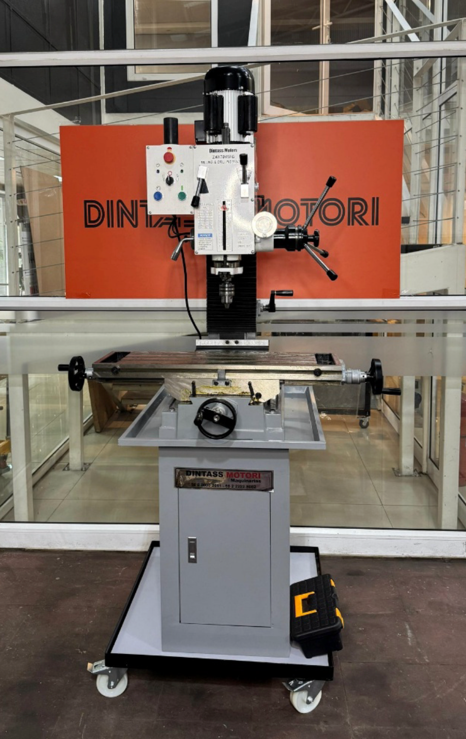Taladro Fresador Engranado DTM ZAY7045FG con Base