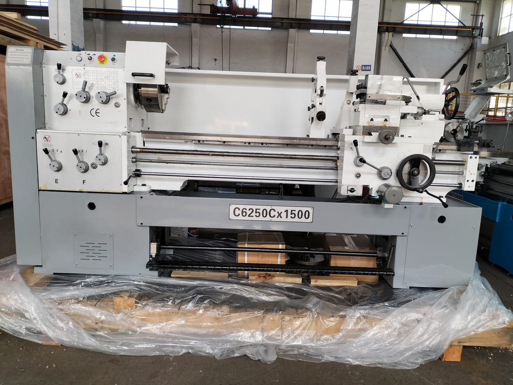 Torno DTM C6250Cx1500 de 1.500 mm entre centros con husillo de 52 mm (3)