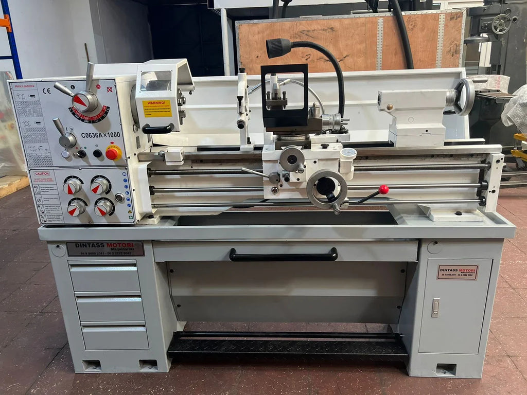 Torno Paralelo DTM C0636A x 1000 mm