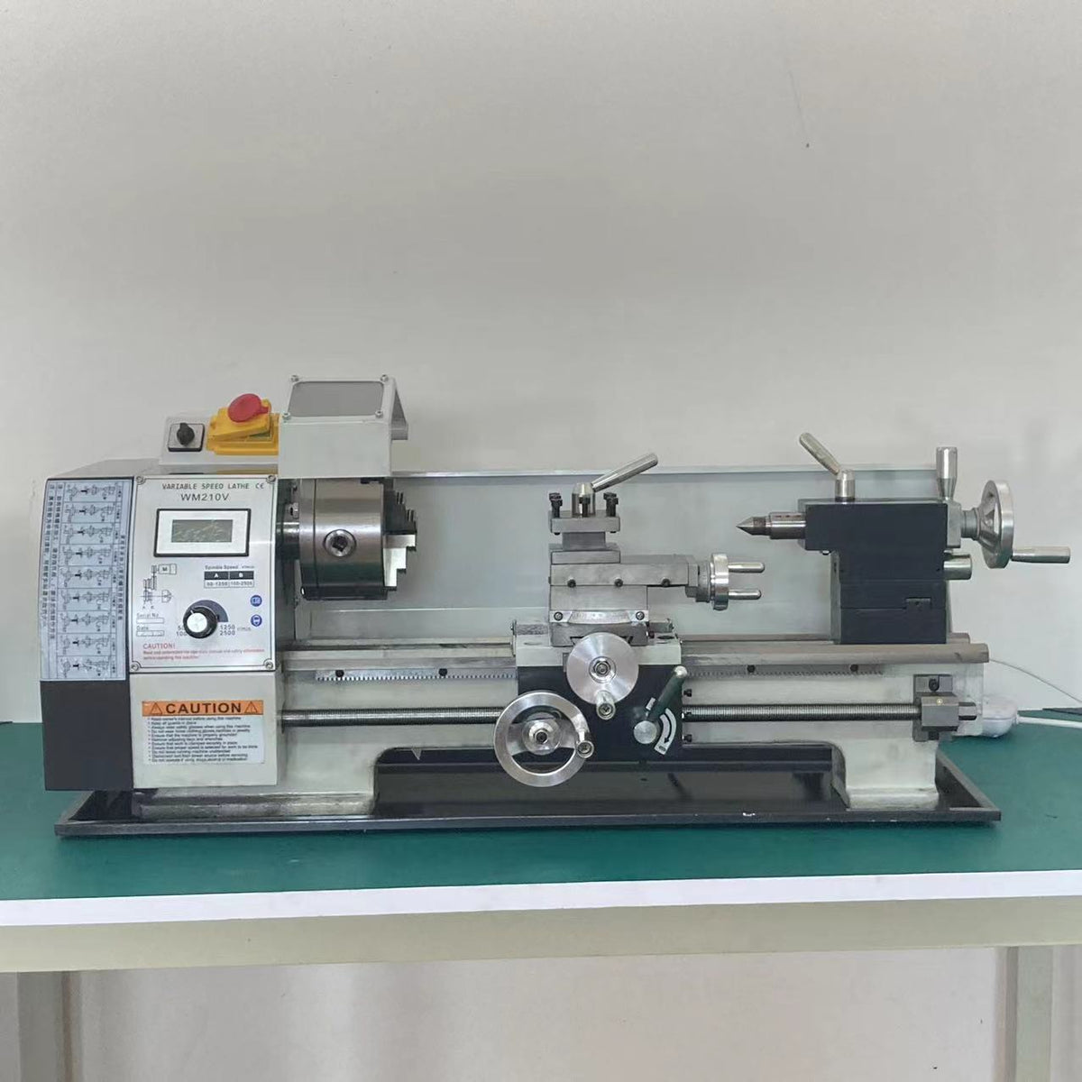 Torno sobremesa DTM WM210V400 - 400 mm entre centros