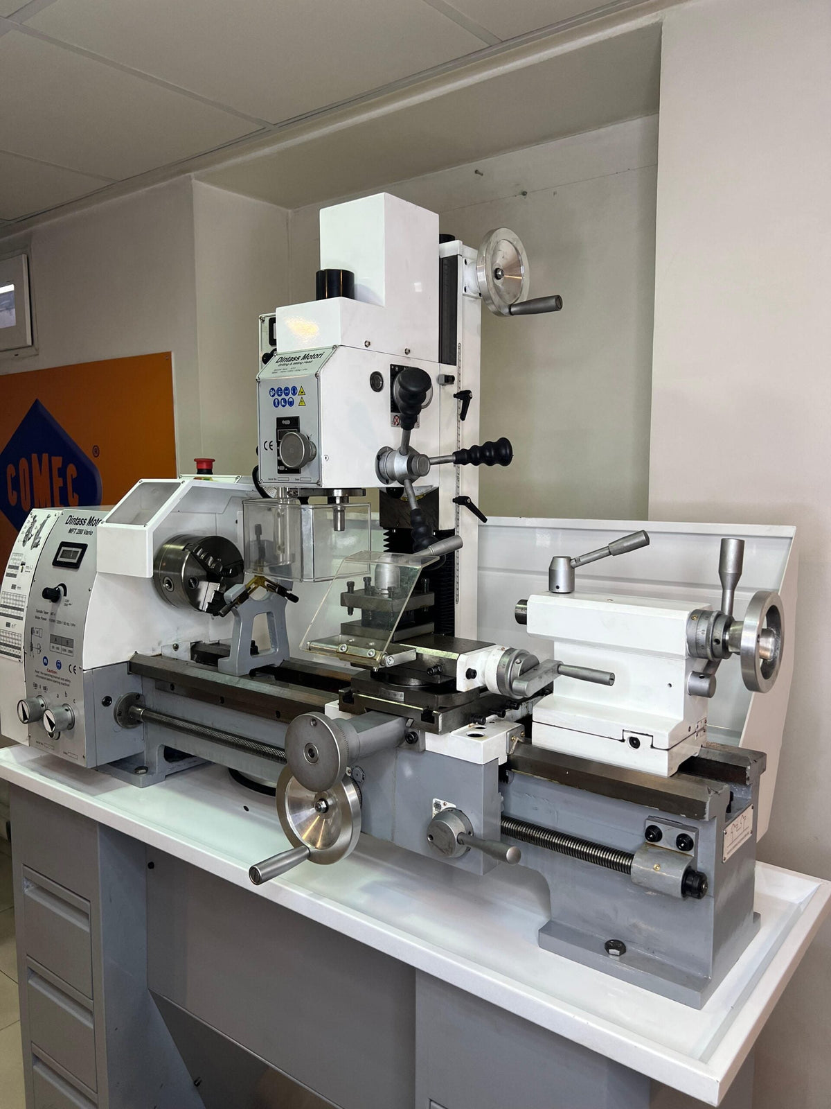 Torno taladro fresador DTM MFT280V - Torno multipropósito